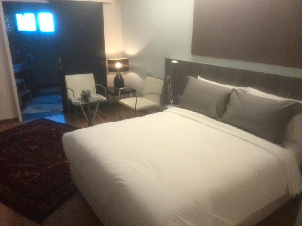 The Boutique Residence Hotel George Town Bagian luar foto