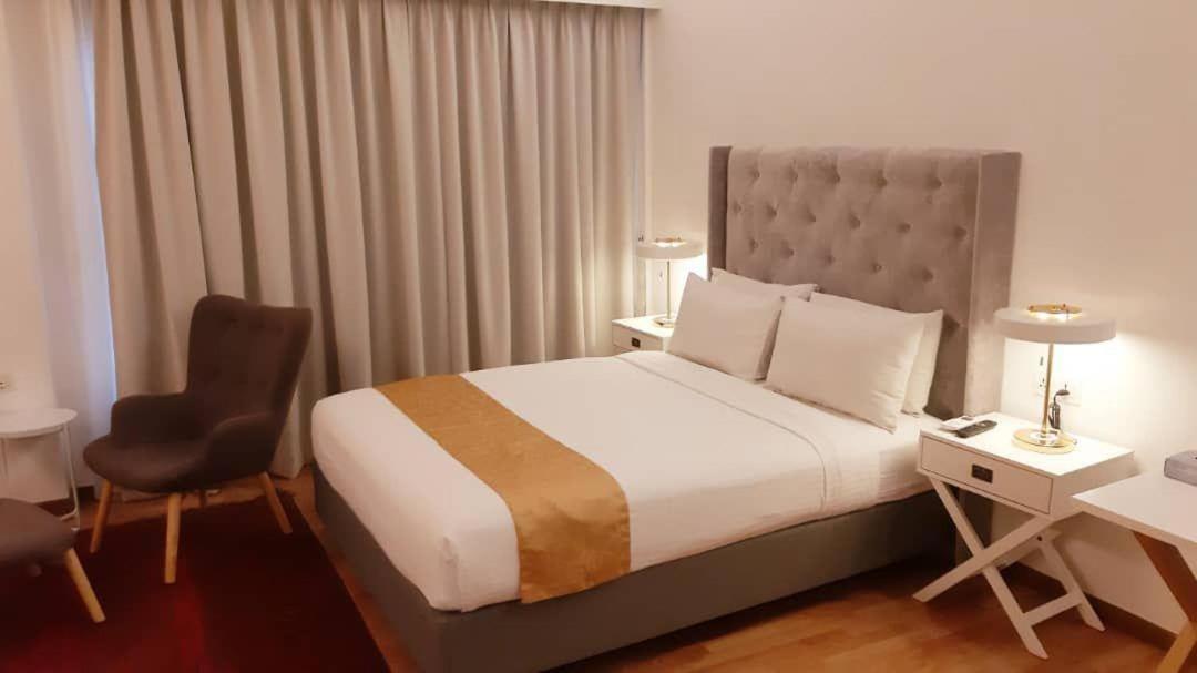 The Boutique Residence Hotel George Town Bagian luar foto